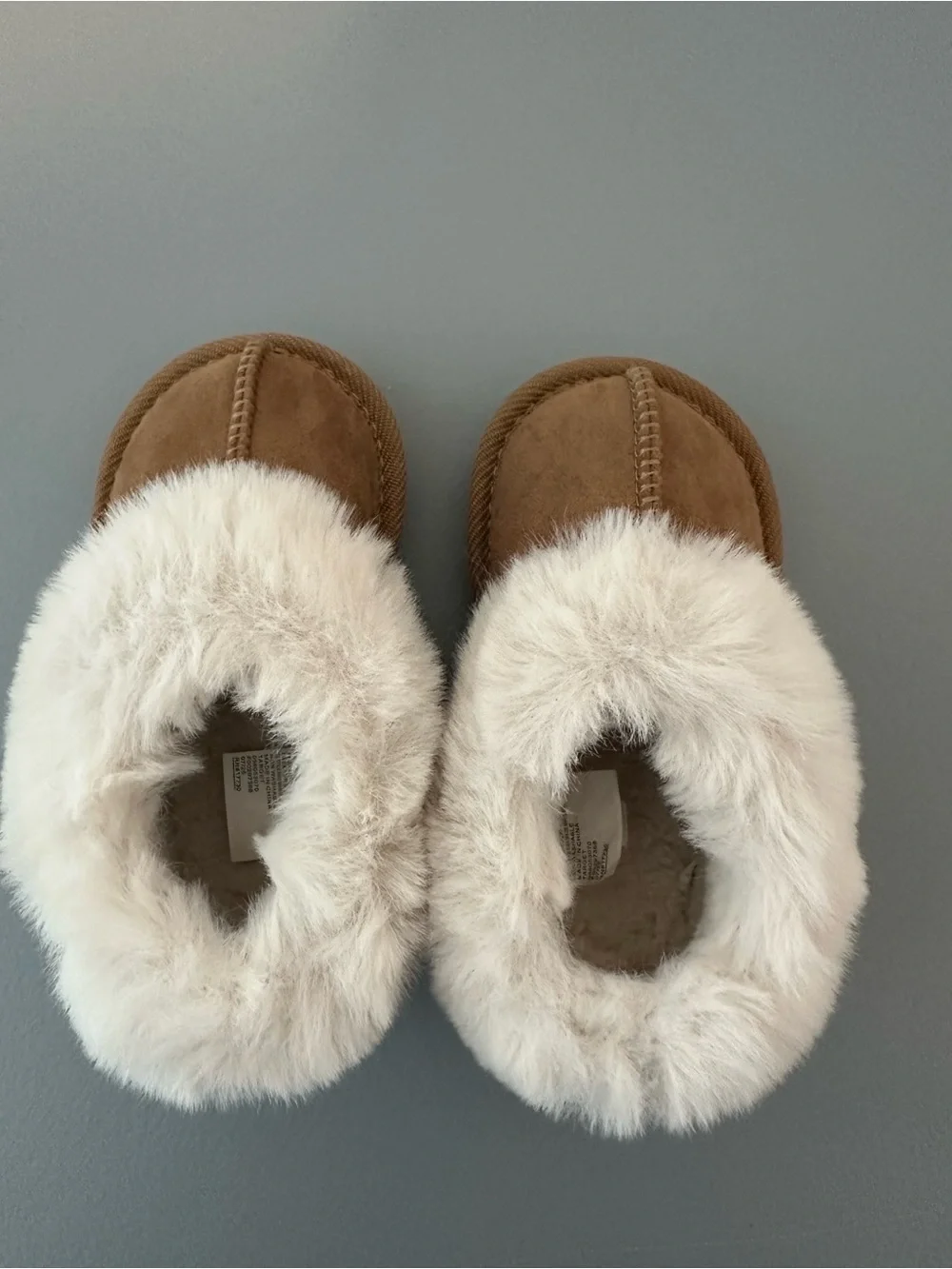 Girls 6C Cozy Shearling-Lined Slipper Boots - Camel with Cream Fur